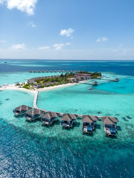 Maldives Luxury Overwater Villa & Coral Reefs